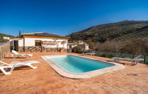 3 Bedroom Gorgeous Home In Iznájar, Iznajar